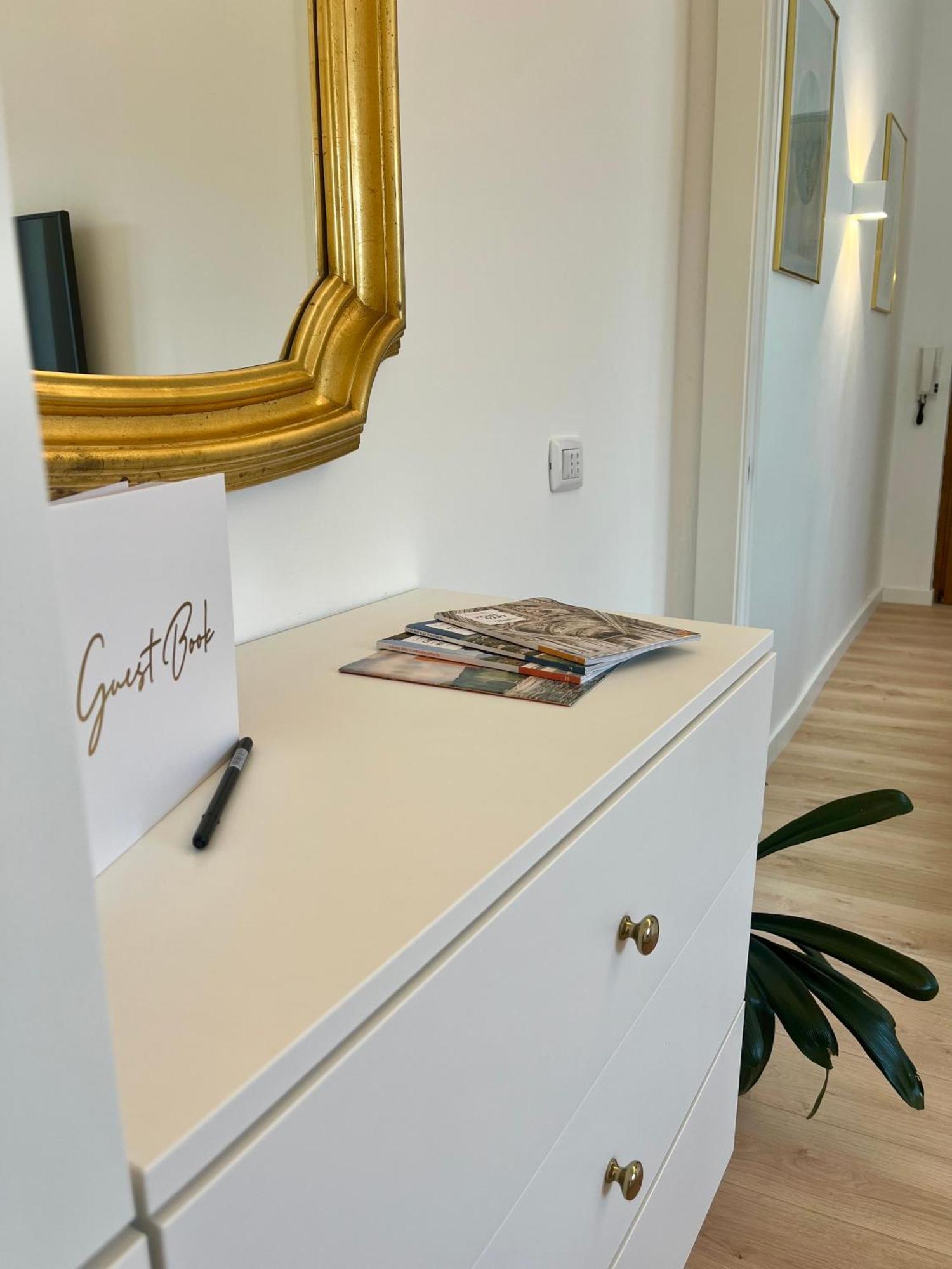 V&C Home Rental Specialist Appartamenti Fronte Lago Maggiore Germignaga Екстериор снимка