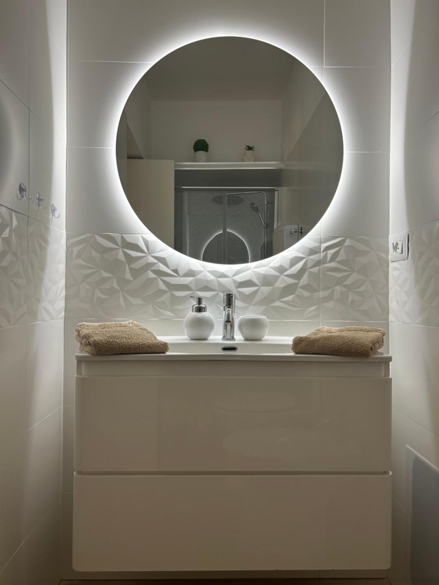 V&C Home Rental Specialist Appartamenti Fronte Lago Maggiore Germignaga Екстериор снимка